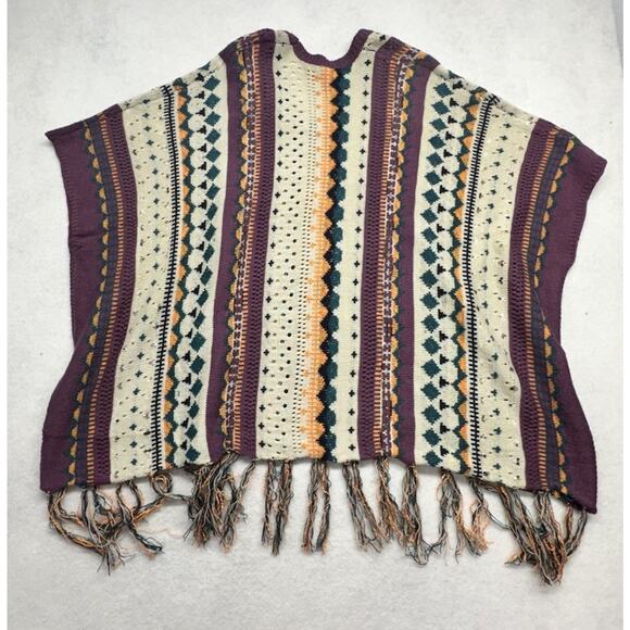 Easel Sweater Poncho Womens Size Medium Boho Indie Oversized Crotcheted - Picture 8 of 9